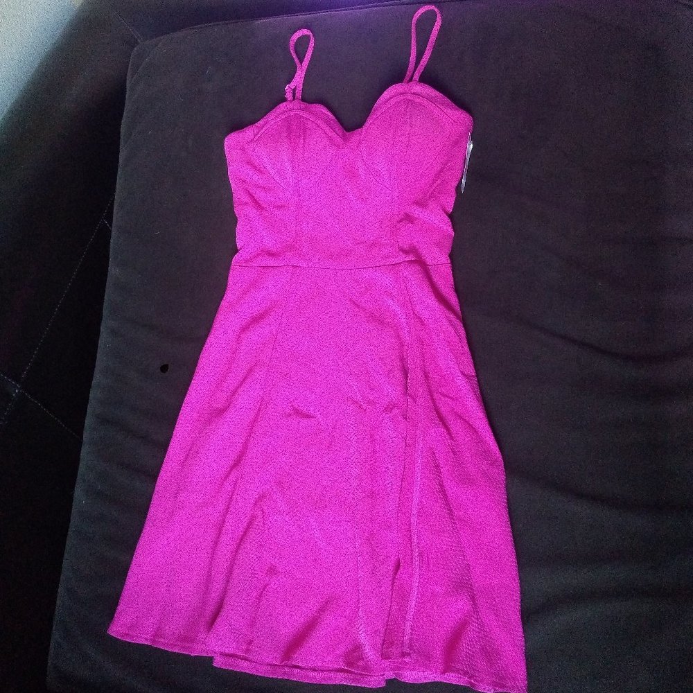 pink dress